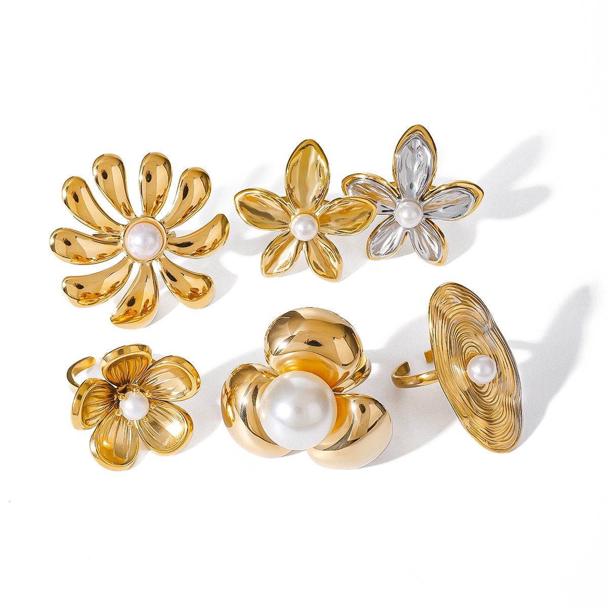Wholesale Gold Flower & Pearl Adjustable Ring