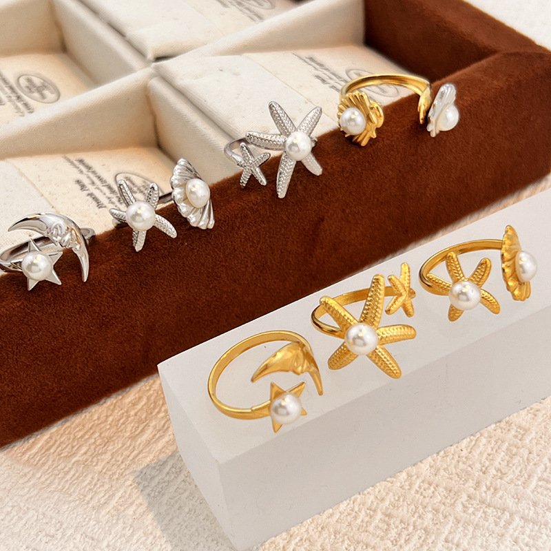 Starfish and Shell Design Ring