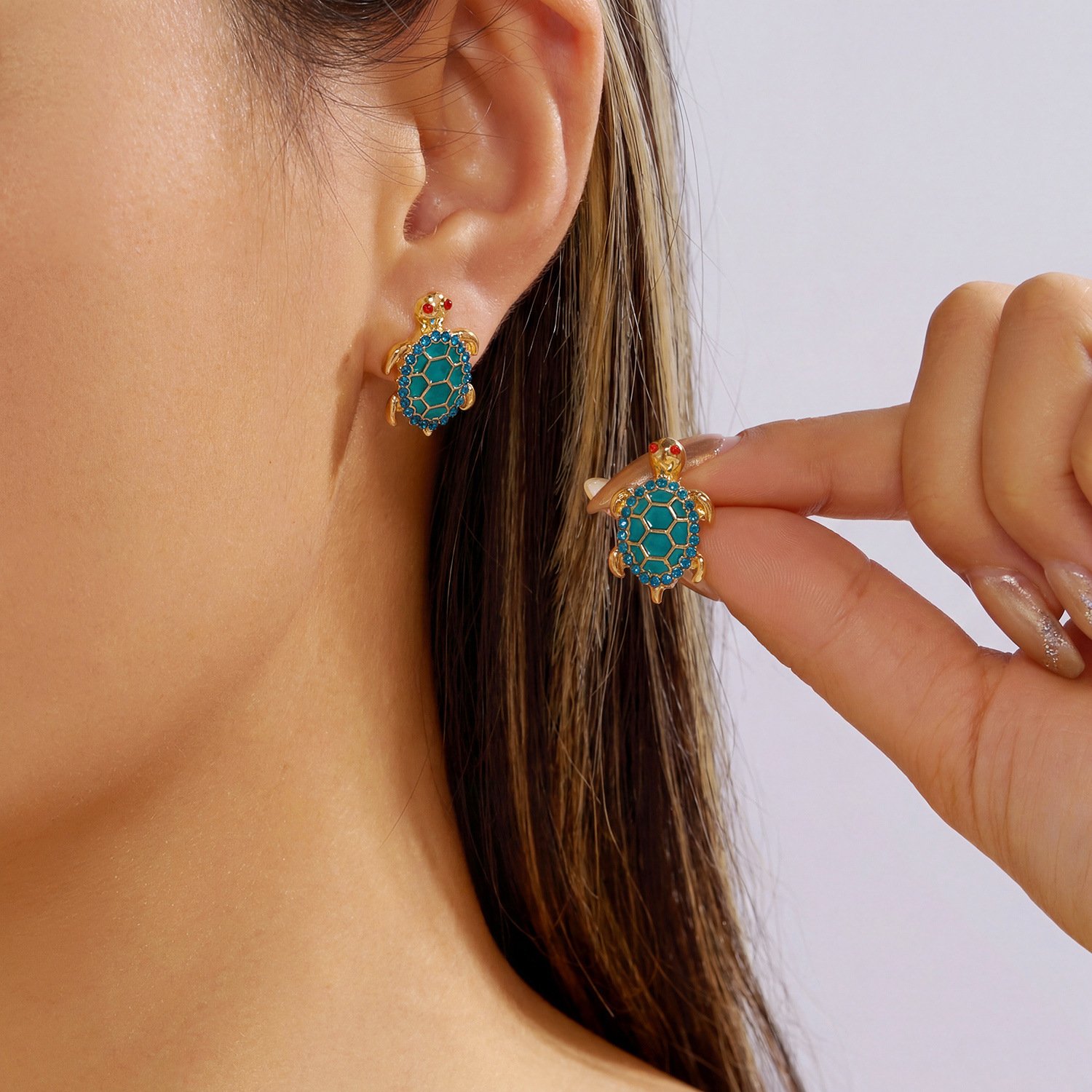 Blue Sea Turtle Stud Earrings for Women – Gold Crystal Ocean Animal Earrings Jewelry
