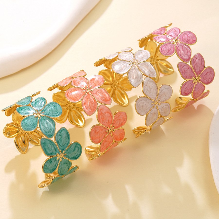 Colorful Enamel Flower Cuff Bracelet for Women – Gold Floral Open Bangle Fashion Jewelry