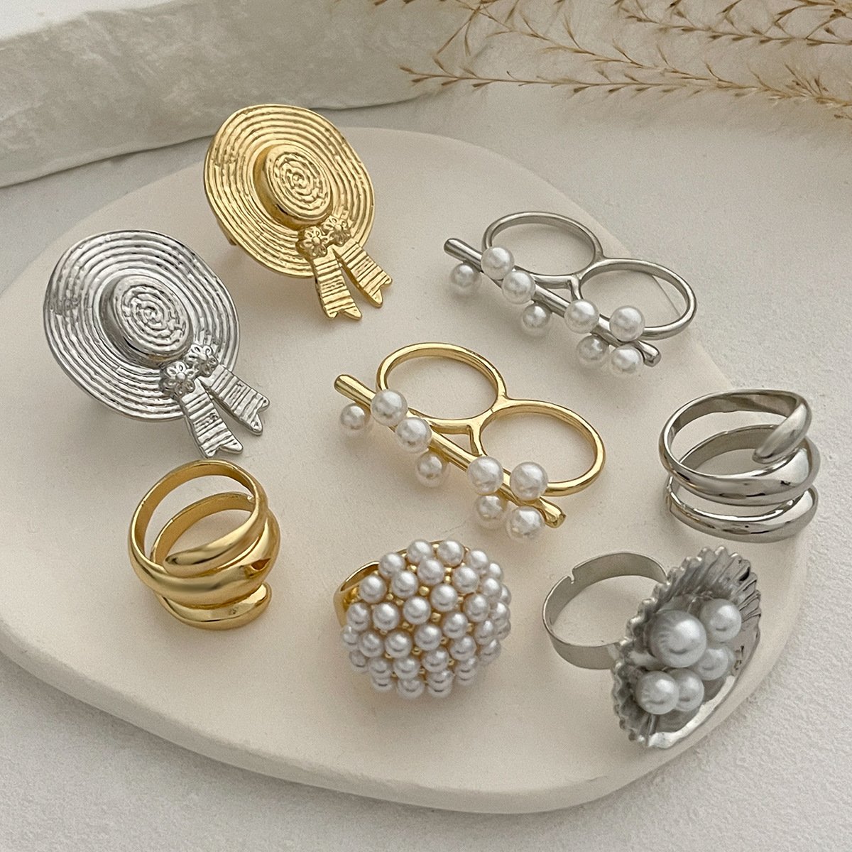 Gold Shell Pearl Open Ring
