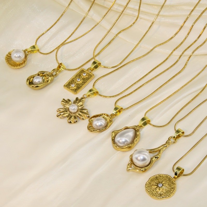 Vintage-Inspired Gold Pearl Necklace - 8 Unique Designs for Everyday & Special Occasions