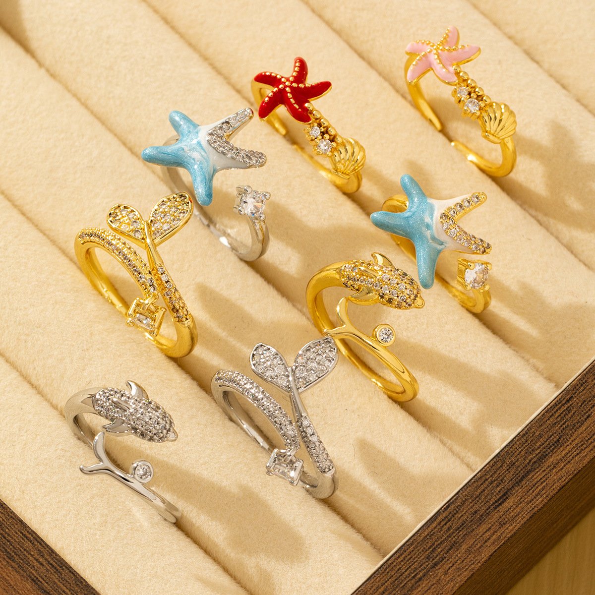 Gold Adjustable Ring with Starfish and Seashell