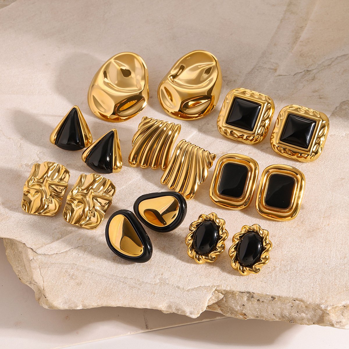 Vintage Black & Gold Plated Statement Earrings