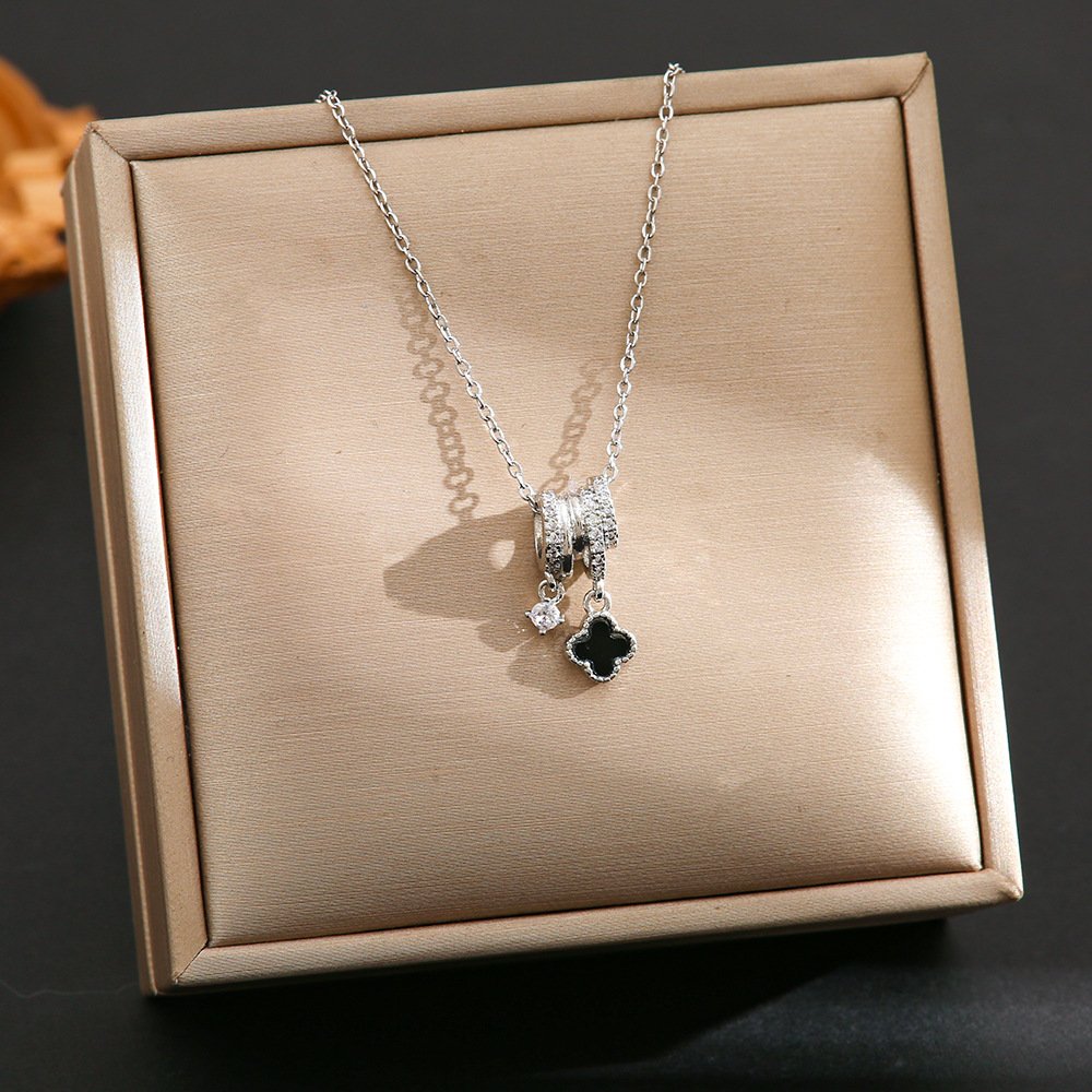Gold-Clover-Barrel-Pendant-Necklace-Gold-Plated-Zircon-Four-Leaf-Clover-Jewelry.jpg