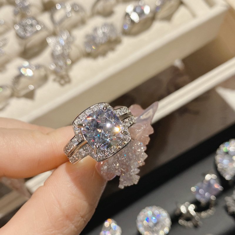 Hollow Silver Butterfly Zircon Ring, Sparkling Cubic Zirconia Statement Ring For Women