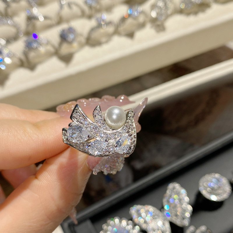 Hollow Silver Butterfly Zircon Ring, Sparkling Cubic Zirconia Statement Ring For Women