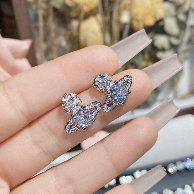 Double C Water Drop Zircon Stud Earrings Silver Tone