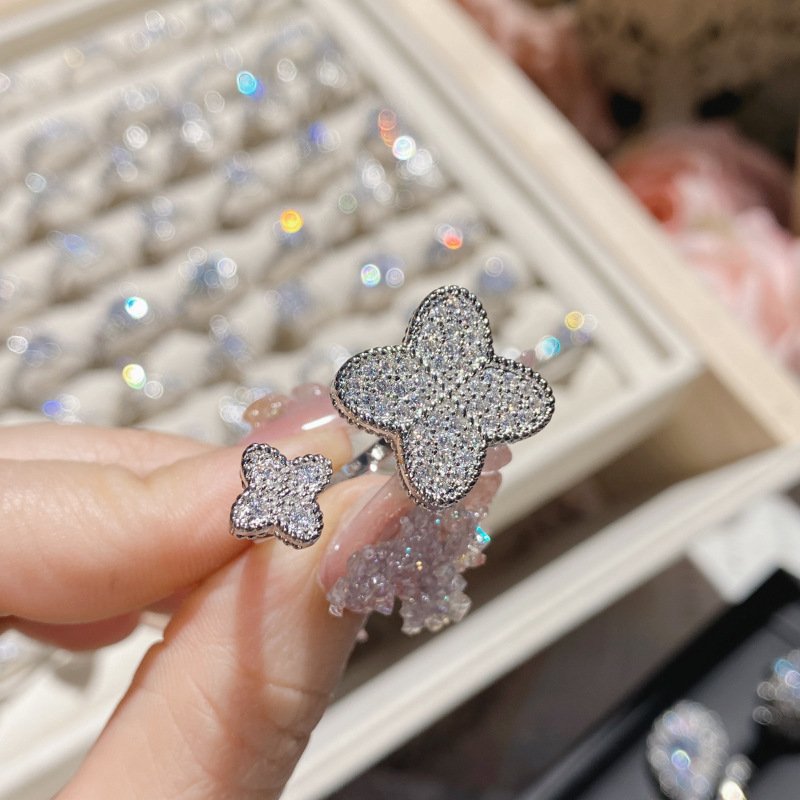 Hollow Silver Butterfly Zircon Ring, Sparkling Cubic Zirconia Statement Ring For Women